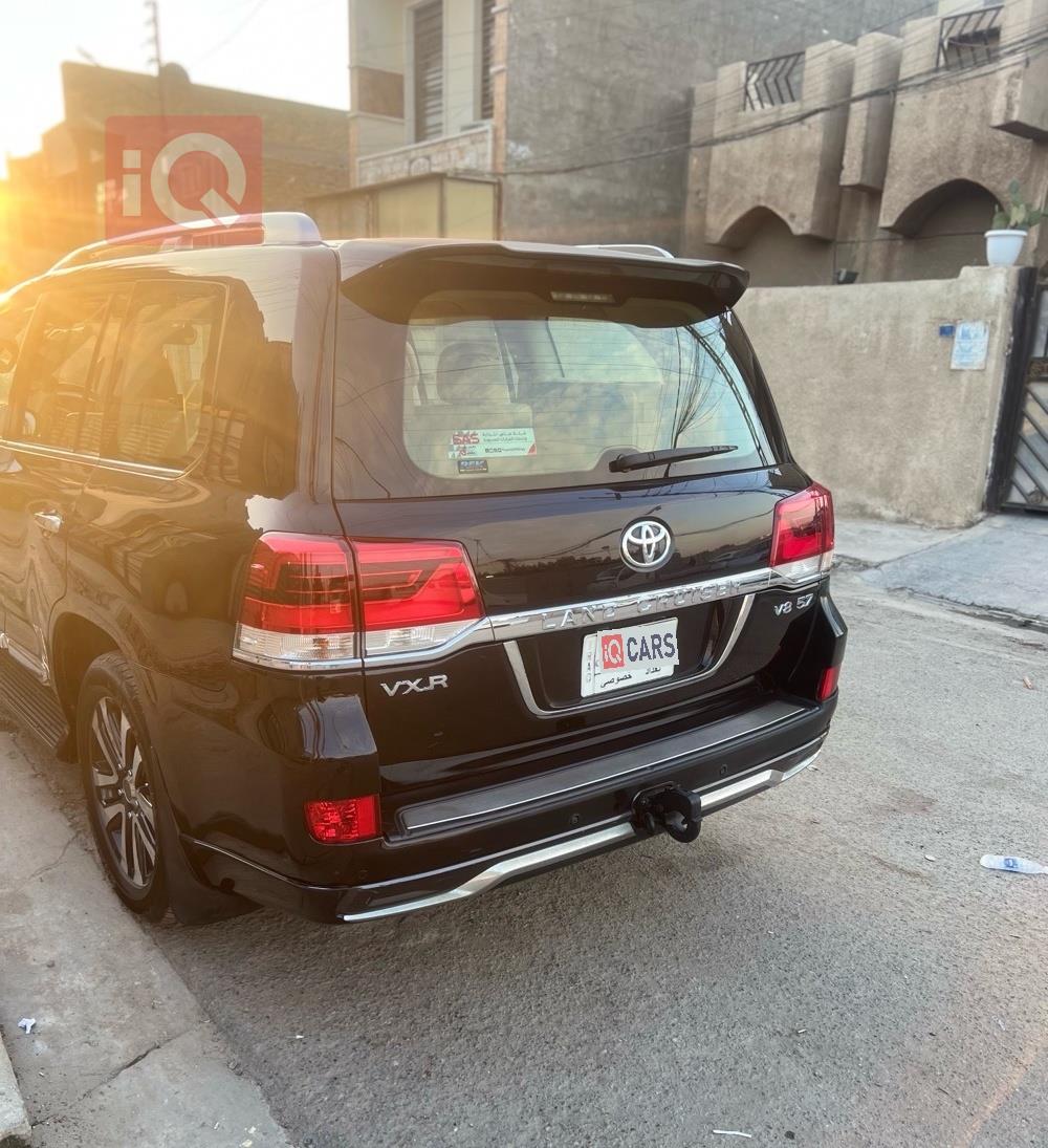 تويوتا لاندكروزر